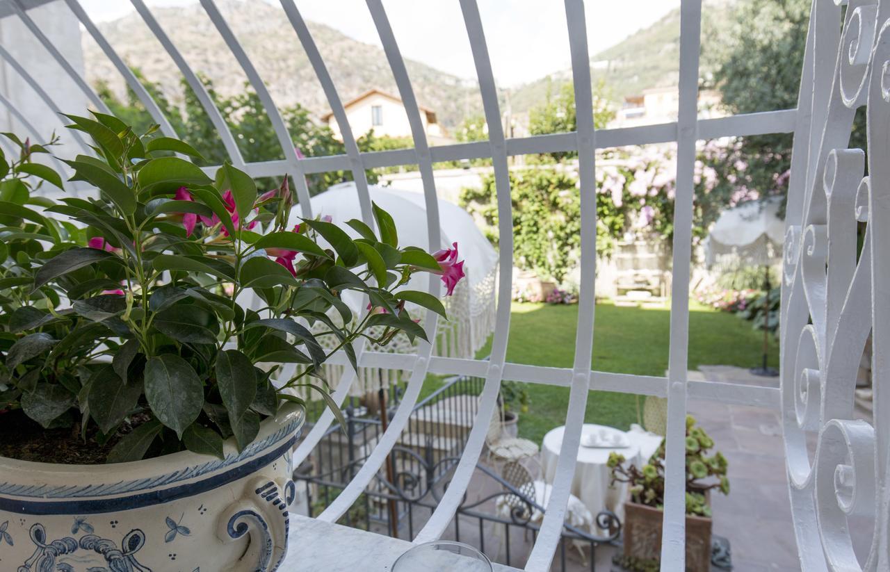 Palazzo Cacace Relais Bed & Breakfast Piano di Sorrento Exterior photo